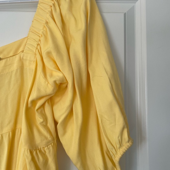 Shinestar size small yellow sundress with sleeves - Picture 3 of 6